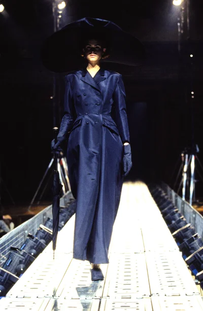 Look 28